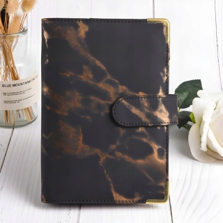 PLANER BUDŻETOWY DO OSZCZĘDZANIA DZIENNIK NOTES CZARNY ZŁOTY Z KOPERTAMI