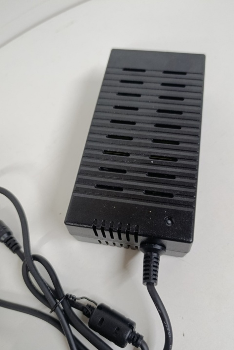 ZASILACZ AC 100 V-240 V DC 24V 10A WIELOKROTNE ZABEZPIECZENIE