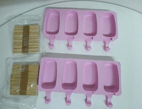 Silikonowe formy dolodów 2 szt + patyczki