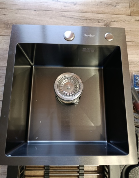 Zlewozmywak ze stali nierdzewnej Buyfun z kranem, 45 x 40 x 18 cm,