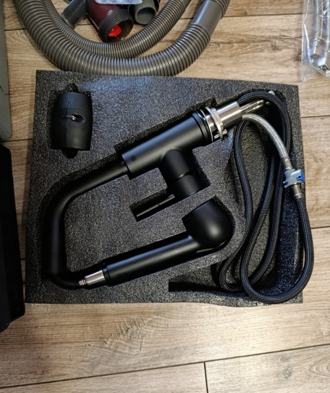 Zlewozmywak ze stali nierdzewnej Buyfun z kranem, 45 x 40 x 18 cm,