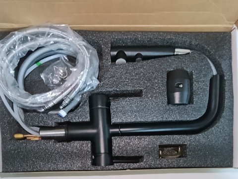 Bateria Kuchenna Trójdrożna do Filtra czarna Wyciągana Wylewka