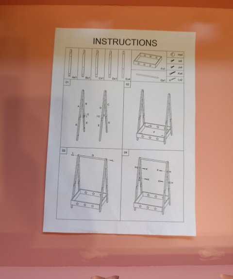 Drewniany wieszak dziecięcy z różową szufladą – biały Relaxdays