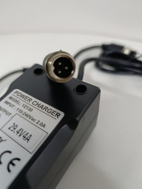 Ładowarka do roweru YZ130 29,4 V4A