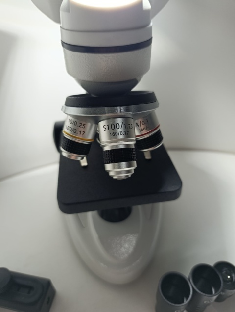 MIKROSKOP BIOLOGICZNY EDUKACYJNY OPTYCZNY LORNETKA 40x 1000x