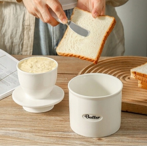 Okrągła ceramiczna maselniczka, maselnica francuska czarna , chłodzona wodą