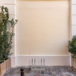 Stalowy stojak na 2 rowery